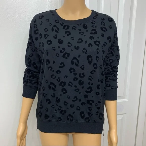 Z Supply Black Flocked Leopard Velvet embossed Top Sweatshirt size XS - Picture 3 of 15